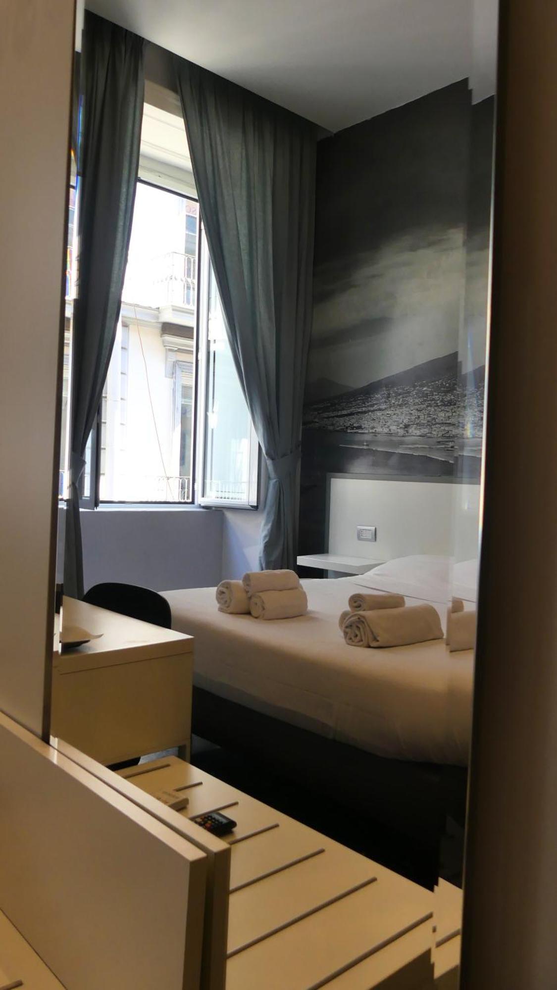Beverello Rooms Неаполь Экстерьер фото